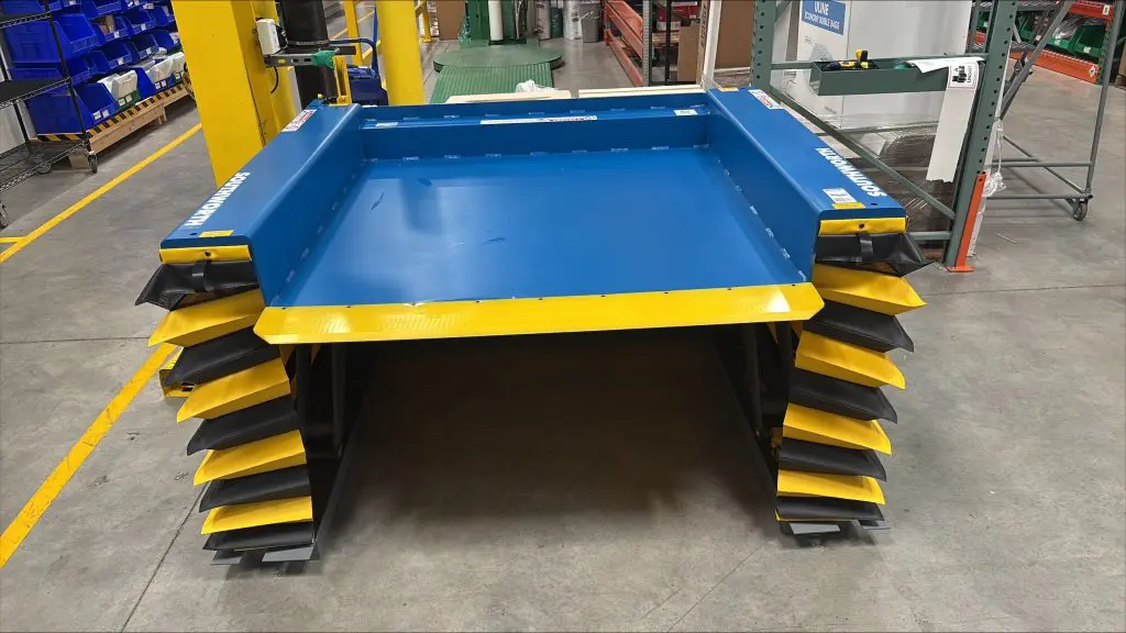 pallet lift table