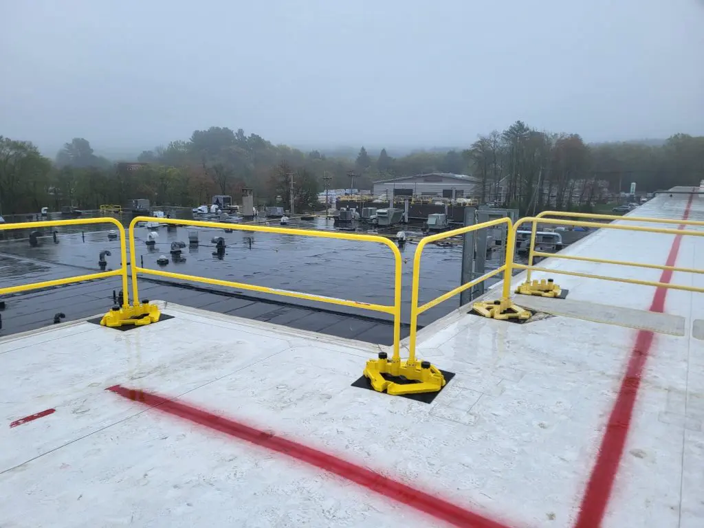 Roof handrails
