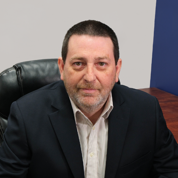 headshot of mike norton