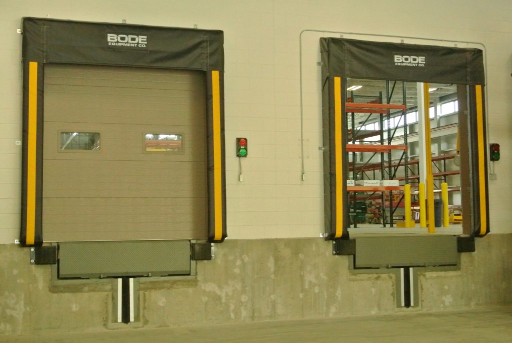 dock seals and dock levelers